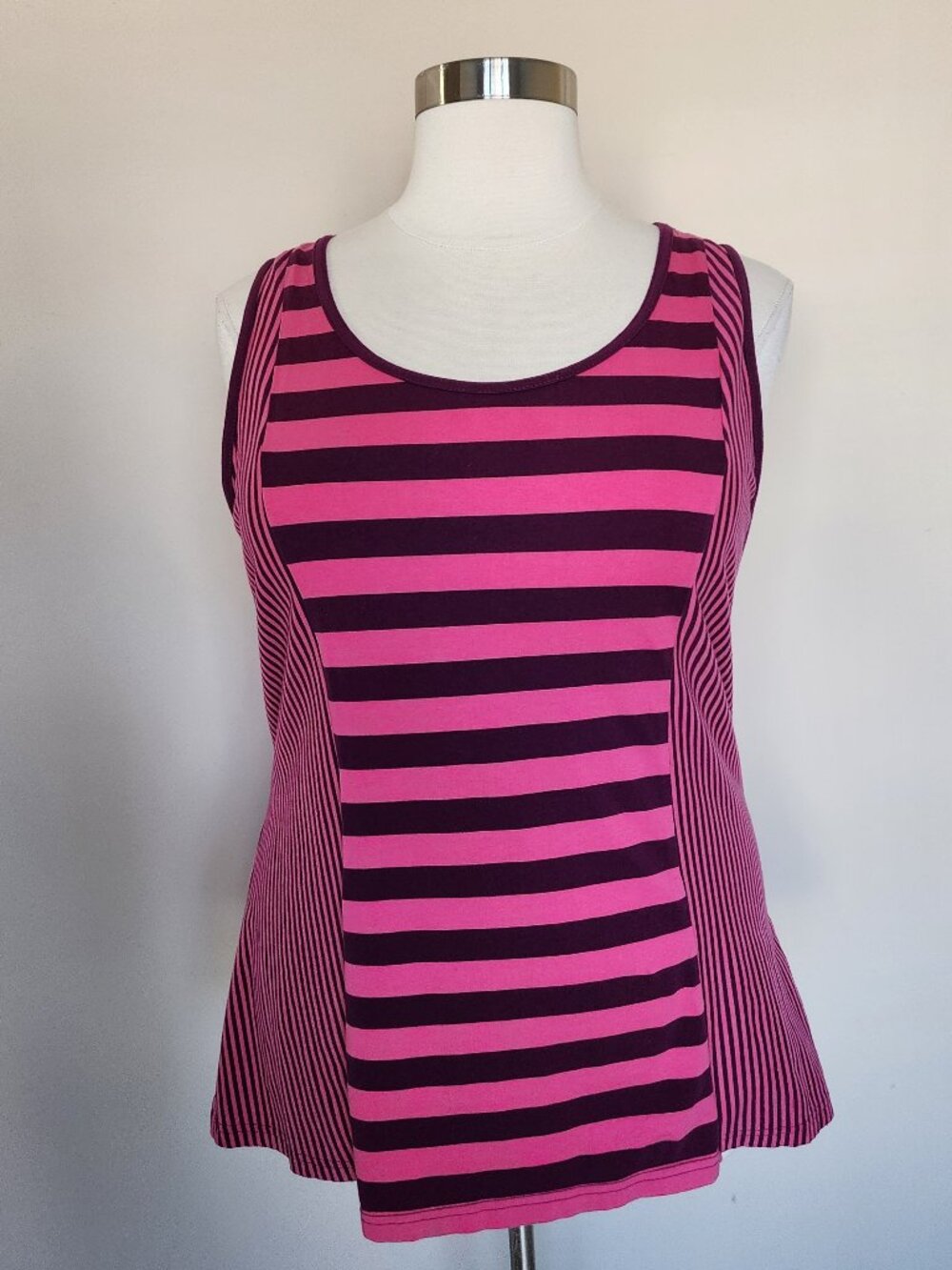 Lane Bryant Plus Size 22/24 Pink Purple Striped Sleeveless Shirt Tank Top Flare
